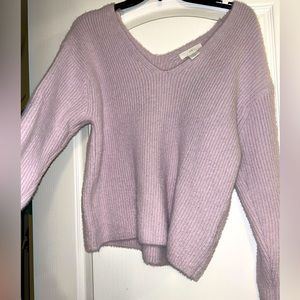 Bright lavender H&M ladies sweater! Worn once!